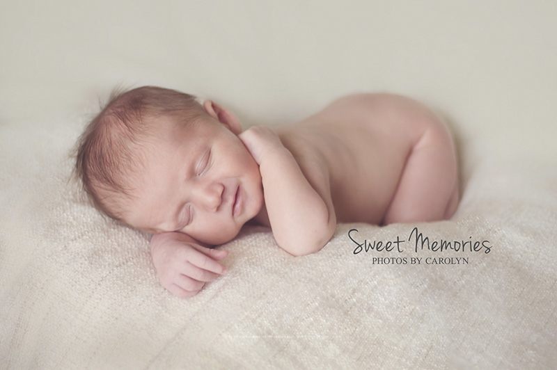 Bucks County PA newborn photographer | Sweet Memories Photos by Carolyn