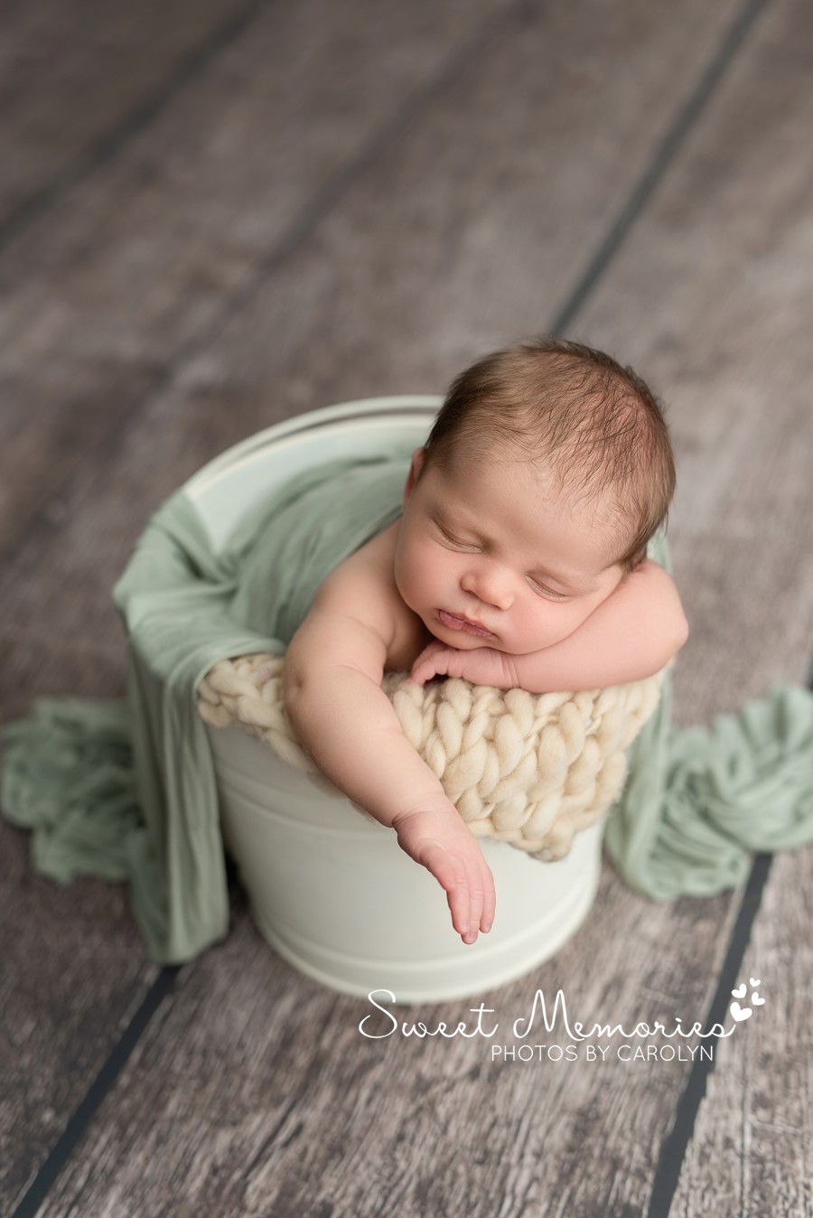 Newborn Boy in bucket Newborn Photography | Austin Texas Area Newborn Photographer | Sweet Memories Photos by Carolyn