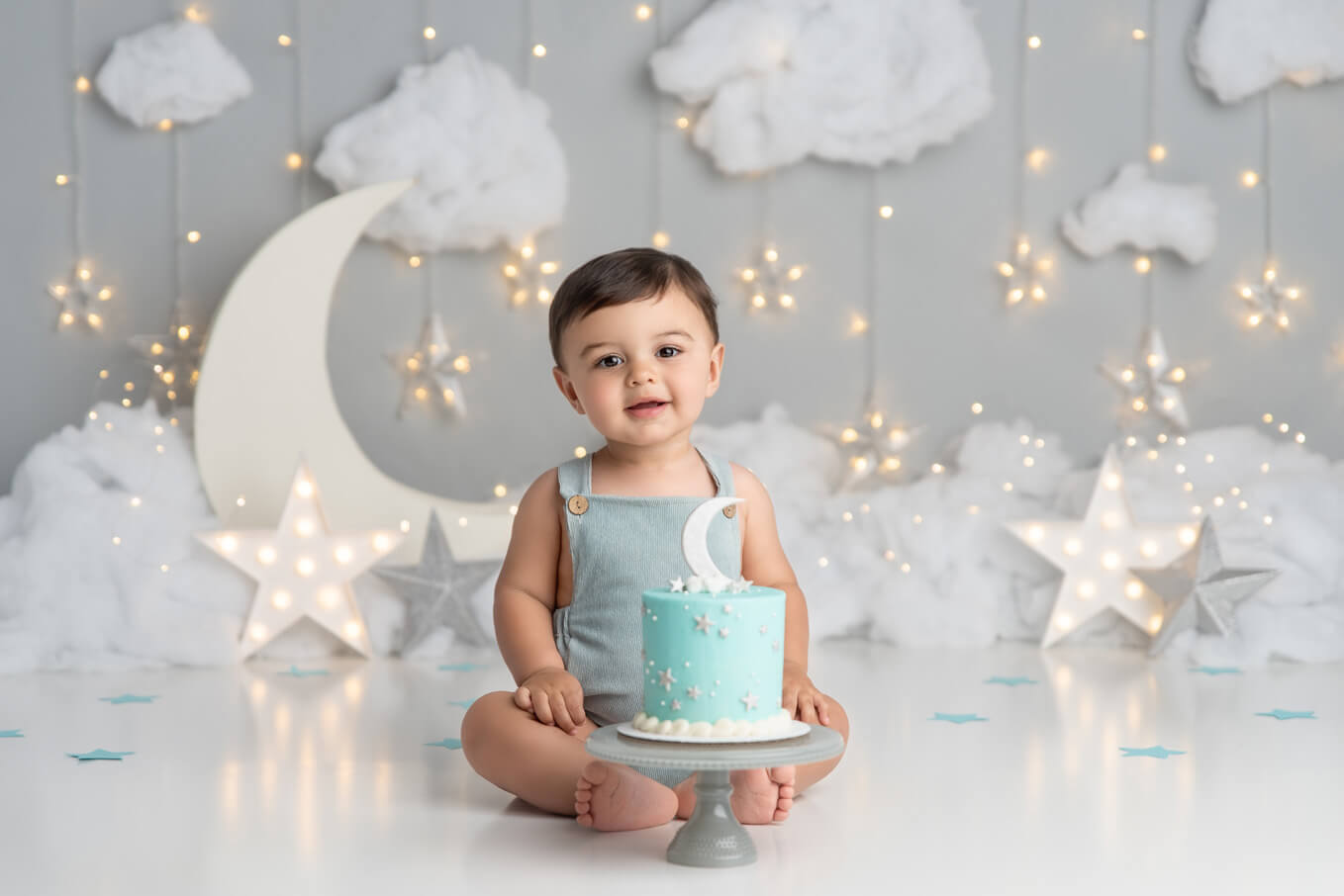 Austin Cake Smash Photographer Baby Boy with twinkle star theme cake smash